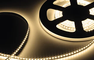 LED Streifen hell, hochwertig und  bis 5000Lumen/m